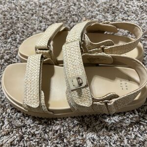 Women’s  Beige Sandals